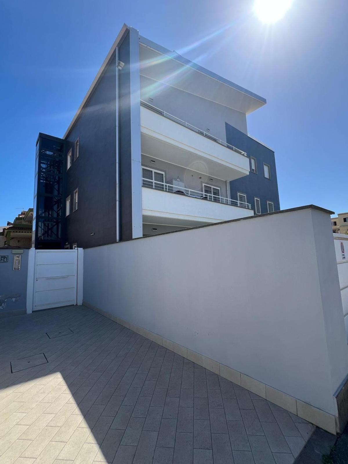 Apartment Lm *